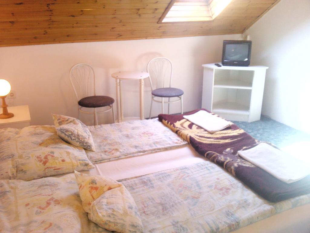Napfeny Apartment Keszthely Ruang foto